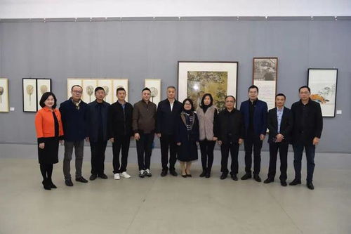 文化浸潤(rùn)民心 藝術(shù)點(diǎn)亮夢(mèng)想——龍湖區(qū)美協(xié)“春華秋實(shí)”活動(dòng)圓滿落幕